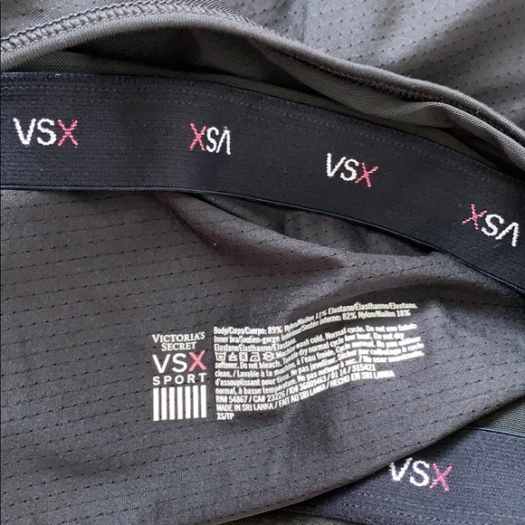 NWOT Victoria’s Secret VSX Knockout Racerback Top Black - Picture 8 of 8
